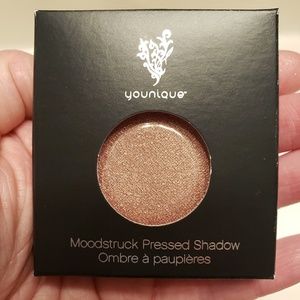 Younique Moodstruck Pressed Shadow